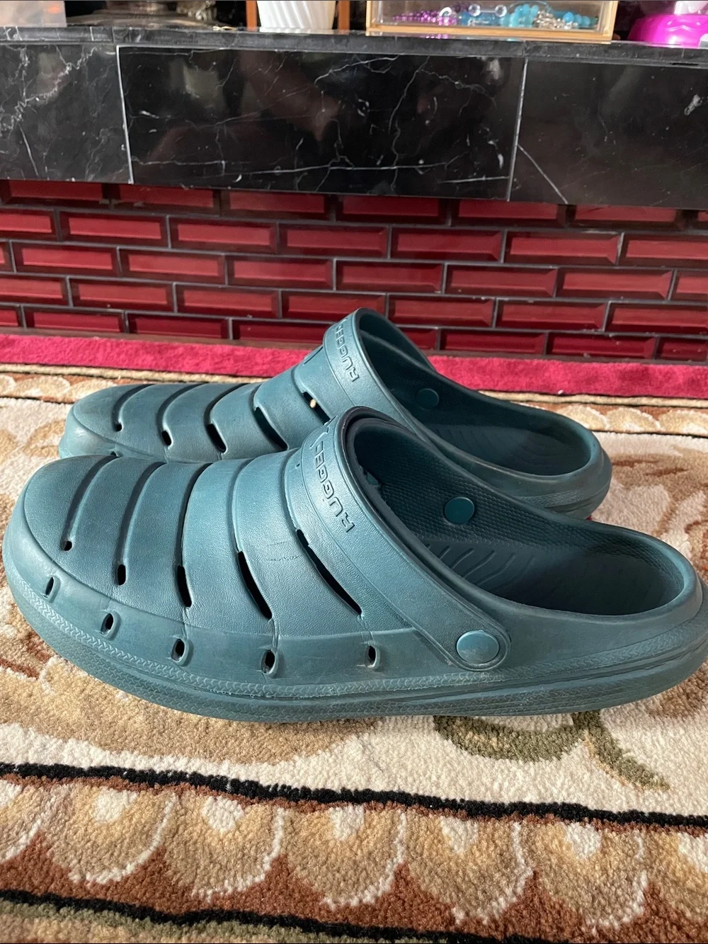 Rugged Shark Men’s Slip-On Clogs in Dark Teal Green